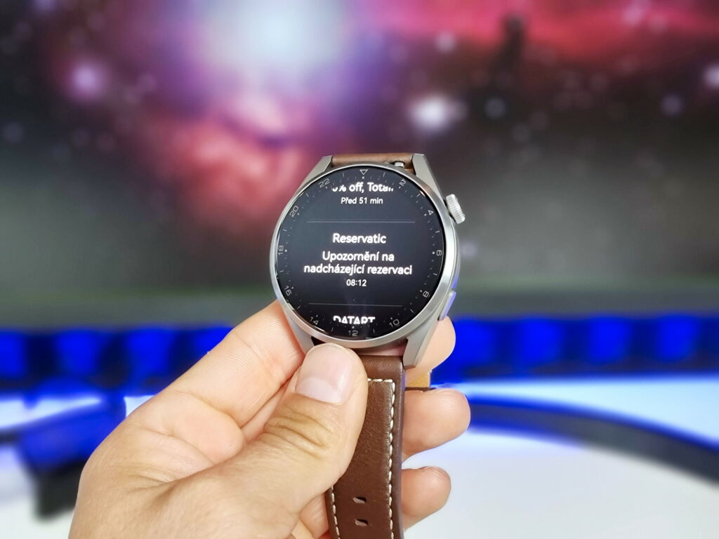 Notifikace na Huawei Watch 3 pro mají k dokonalosti daleko