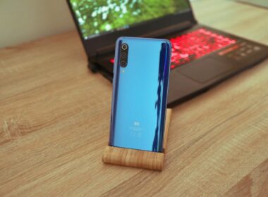 Chytrý telefon Xiaomi Mi 9