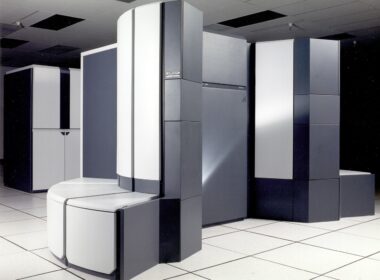 Češi nemají na elektřinu, centrum IT4Innovations muselo vypnout většinu superpočítačů
