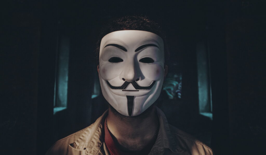 Hackeři z Anonymous již získali přes dva miliony ruských e-mailů