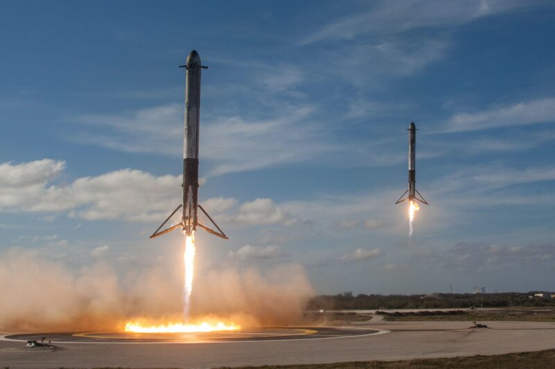 SpaceX, Falcon 9