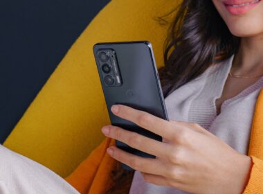 Motorola Edge 20
