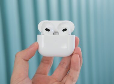 Apple AirPods