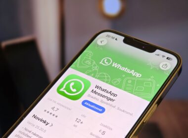 WhatsApp